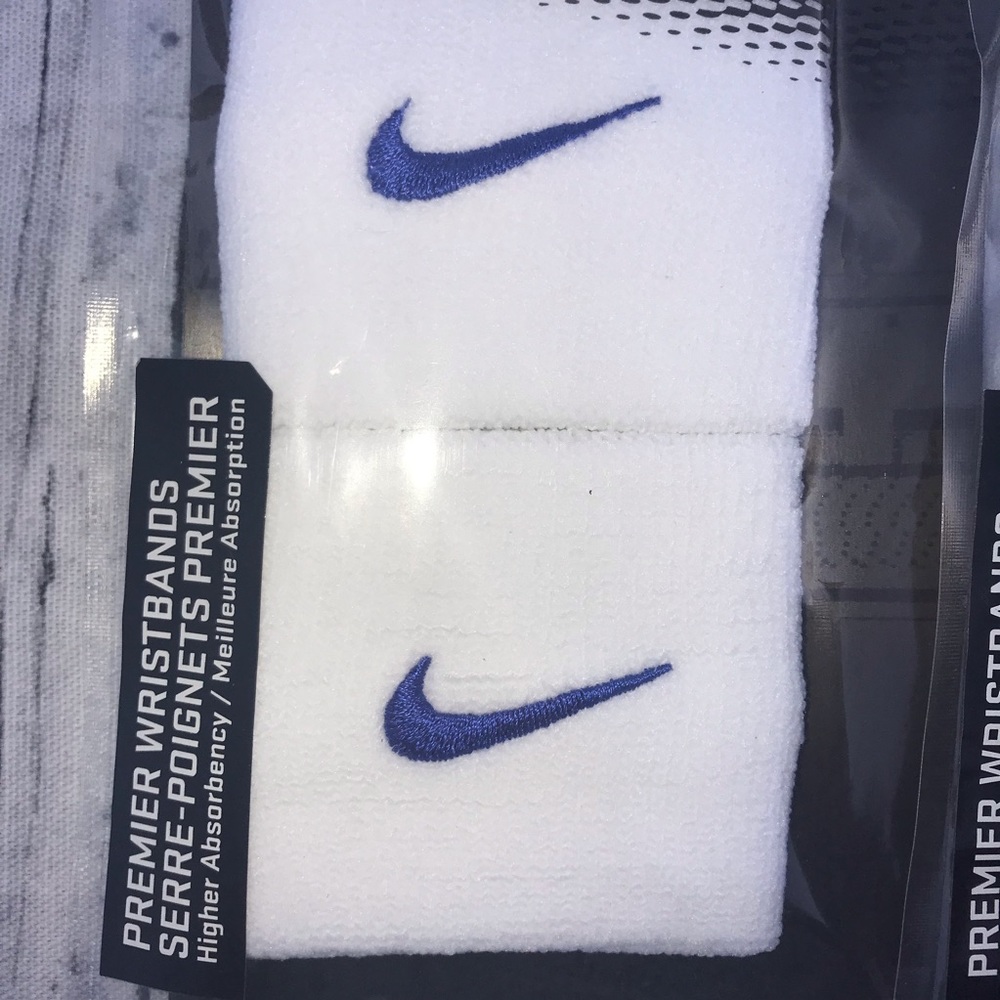 🤩LAST CHANCE👍🏻 Nike Premier wristbands - Picture 2 of 5